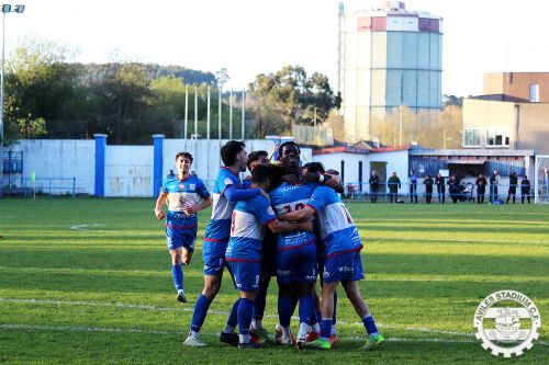 J28. Avilés Stadium - Mosconia